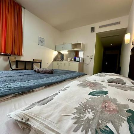 Apartman Priamo Na Hlavnej Ulici Košice Esterno foto